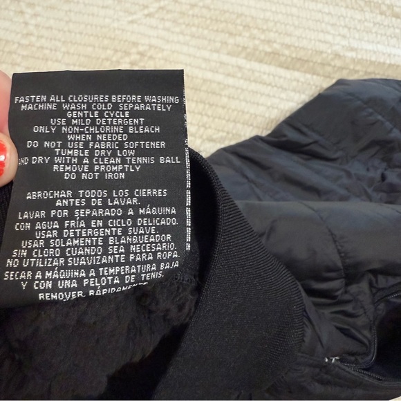 Black Quilted Down Puffer Ski MiniSkirt small - Picture 10 of 10